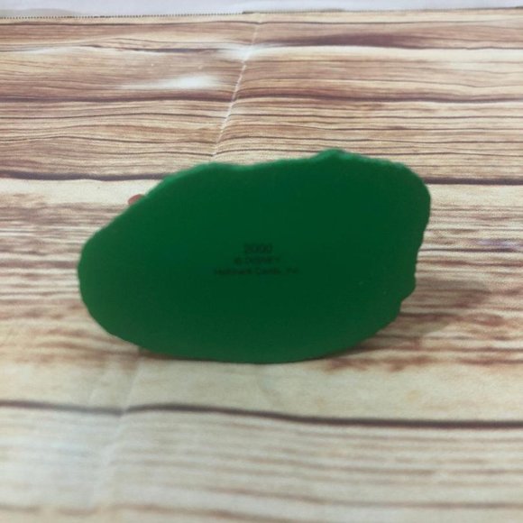 Hallmark Keepsake "The Newborn Prince" Bambi DISNEY Christmas Ornament 2000 - Picture 7 of 15